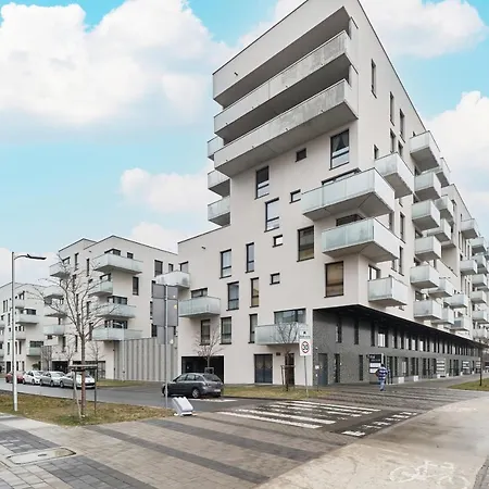 Aleja Architektow By Renters شقة