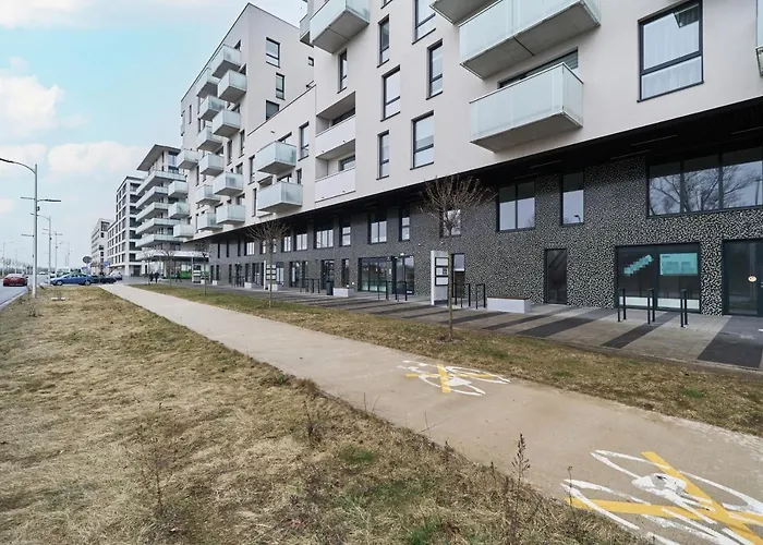 Aleja Architektow By Renters شقة